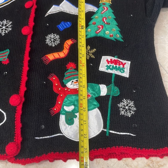 Vintage Nutcracker knit cardigan - Picture 9 of 11